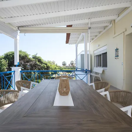 Beachfront Escape By Luxlikehome *